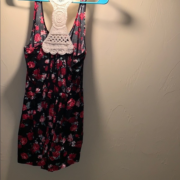 Floral romper - Picture 2 of 2